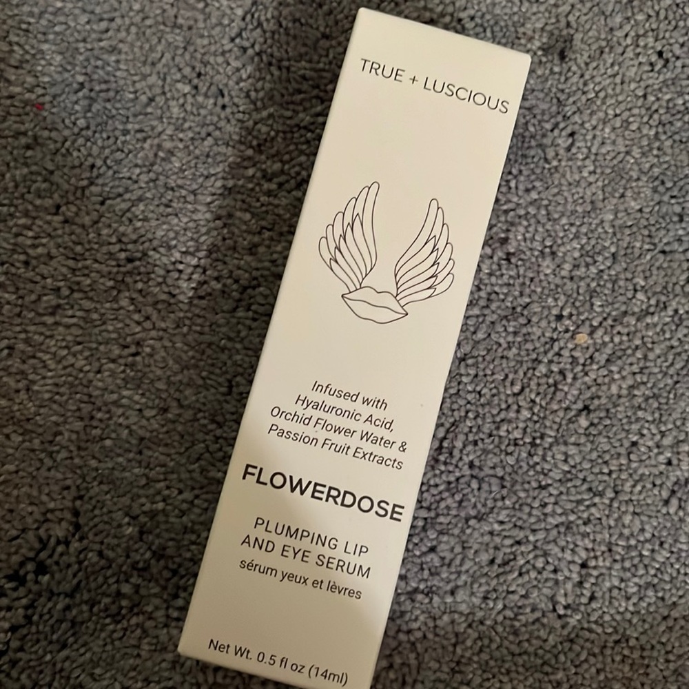 Flowerdose lip and eye serum